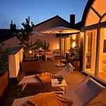 Penthouse With Kitchen, Roofgarden And Parking 公寓 *