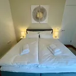 Penthouse With Kitchen, Roofgarden And Parking 公寓