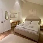 Penthouse With Kitchen, Roofgarden And Parking