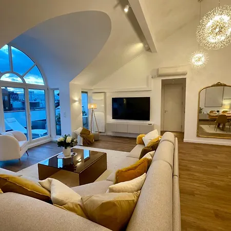 Apartment Penthouse With Kitchen, Roofgarden And Parking *