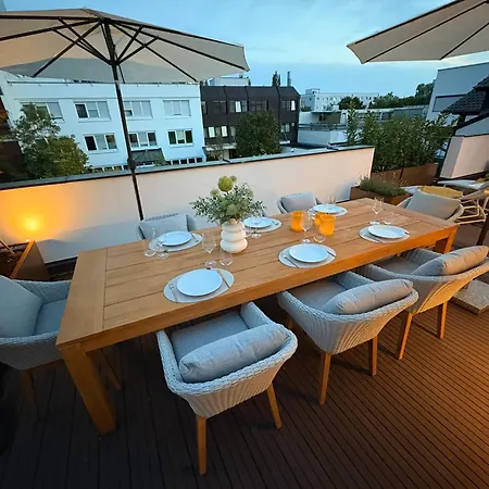 Penthouse With Kitchen, Roofgarden And Parking * Munich