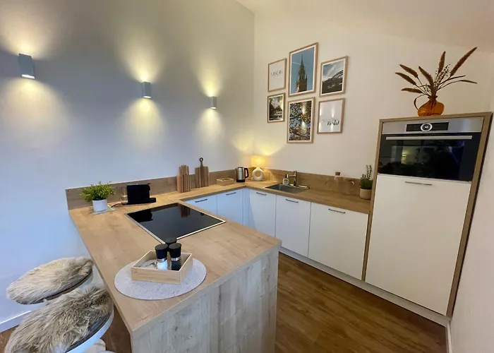 Penthouse With Kitchen, Roofgarden And Parking * München