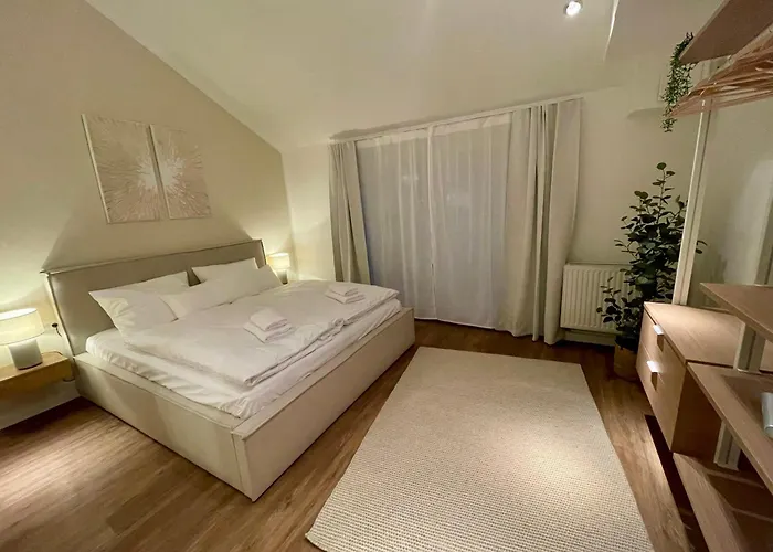 Lejlighed Penthouse With Kitchen, Roofgarden And Parking München